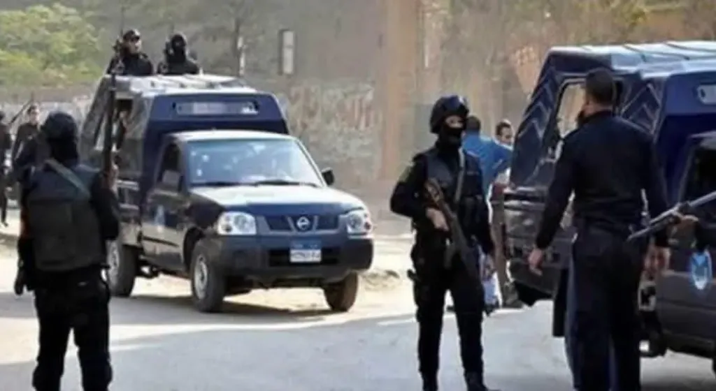 مداهمة أمنية كبرى فجرًا.. مقتل 4 عناصر إجرامية وإصابة ضابط خلال تبادل إطلاق النار مع قوات الأمن في قنا