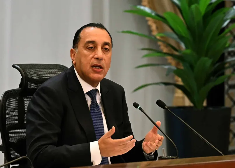 مدبولي يتابع جاهزية تغويز الغاز المسال في ميناء سوميد ويزور صومعة عتاقة لتعزيز المخزون الاستراتيجي