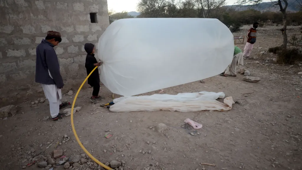 حرب إيران تشعل أسعار الغاز في الهند وباكستان