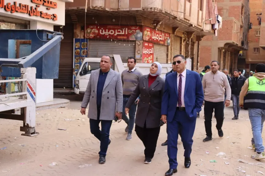 المحافظ في الميدان.. هدم 7 طوابق مخالفة ببرج سكني خلال حملة مكبرة بالخصوص