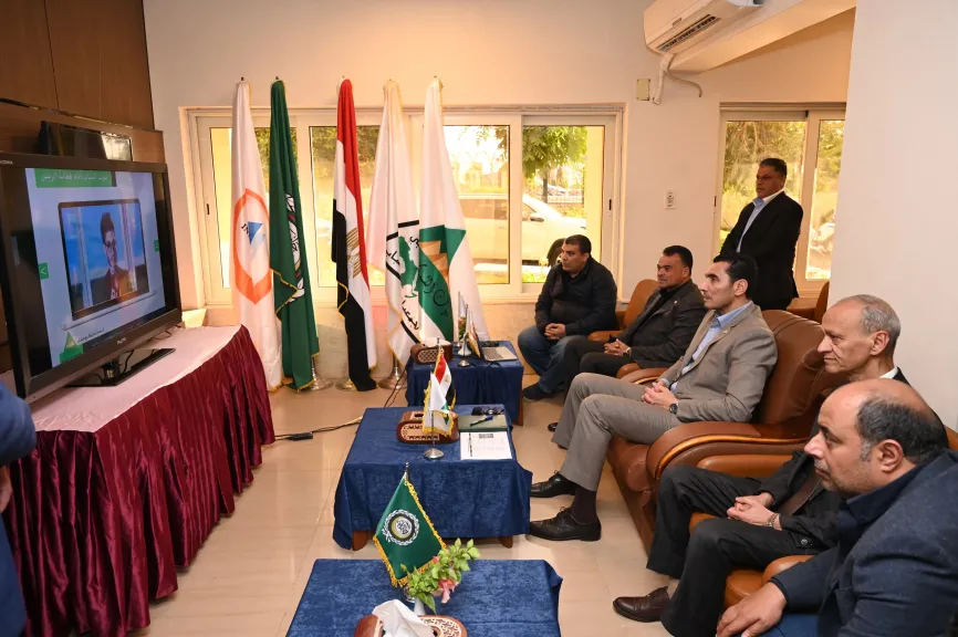 ضمن جولته بالمحافظة.. وزير الشباب والرياضة يزور بيت شباب الإسماعيلية