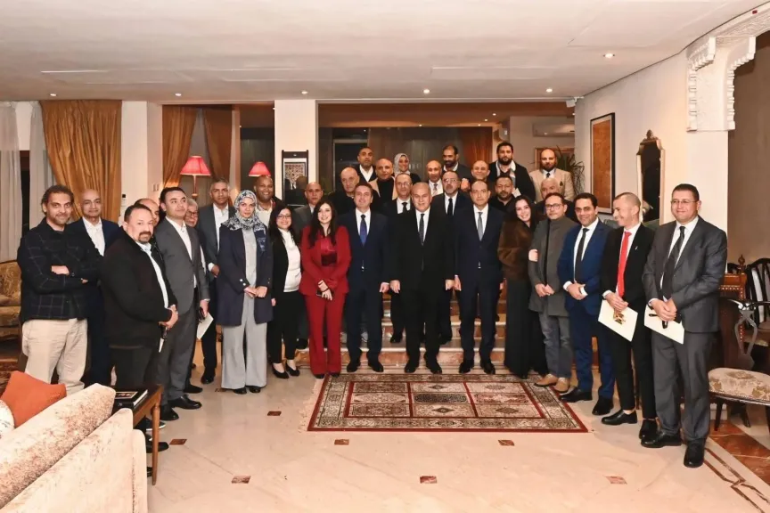 سفير مصر في المغرب ينظم حفل إفطار للجالية ويكرّم عدداً من أعضائها