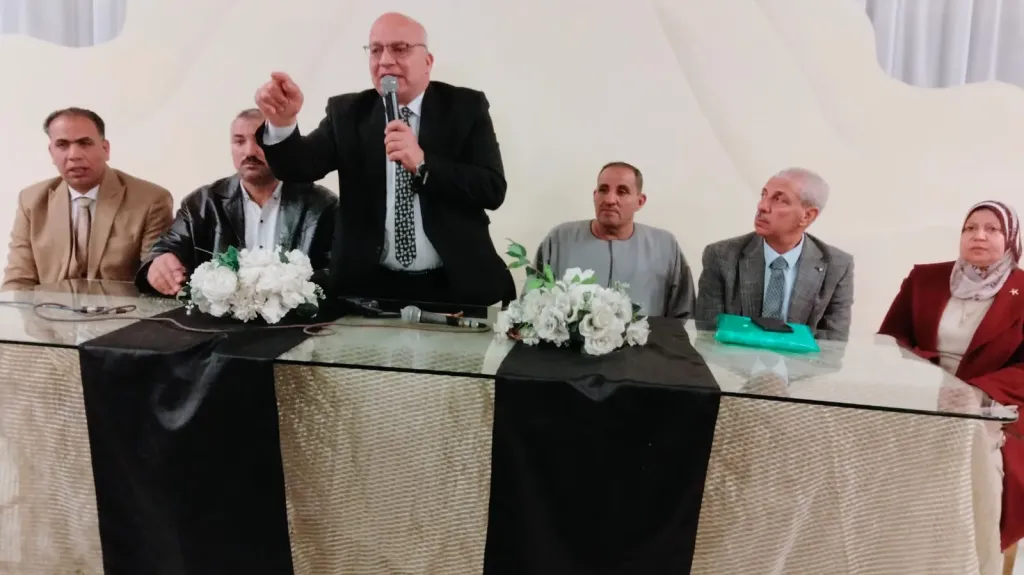 وكيل ”زراعة البحيرة” يحذر رؤساء الجمعيات المحلية من شراء مستلزمات إنتاج دون الحصول على موافقة الجهة الإدارية