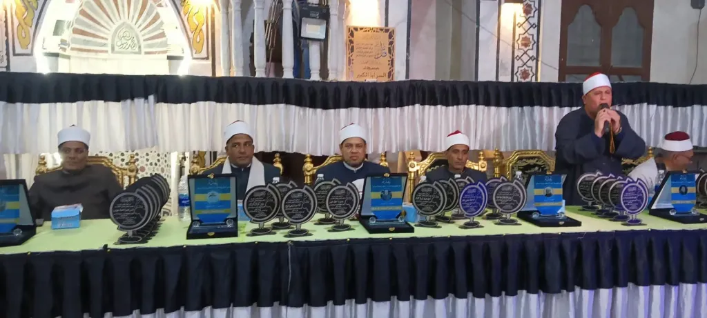 تكريم أكثر من 300 من حفظة القرآن الكريم في احتفالية بقرية السرايا بكفر الشيخ