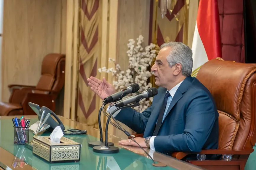 رسائل من وزير الإنتاج الحربي لـ العاملين: ”المرحلة المقبلة تتطلب العمل والابتكار”