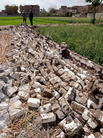 بالجرافات.. استرداد أراض زراعية وإزالة تعديات خطيرة على خط الغاز الطبيعي ببنها