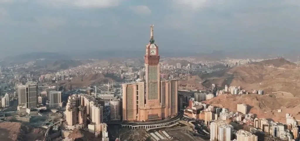 استنفار خدمي في مكة المكرمة لخدمة الزوار والمعتمرين خلال ذروة العشر الأواخر من رمضان