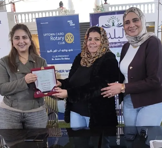 تكريم عدد من الأمهات فى اليوم العالمى للمرأة