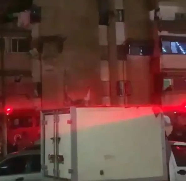 السيطرة على حريق داخل شقة سكنية بأرض الجبل في بورسعيد دون إصابات بين السكان