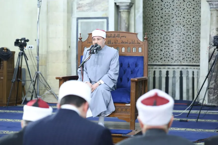 العالم اليوم في أمس الحاجة إلى استلهام معاني  ليلة القدر من نشر السلام وإطفاء نيران الفتن