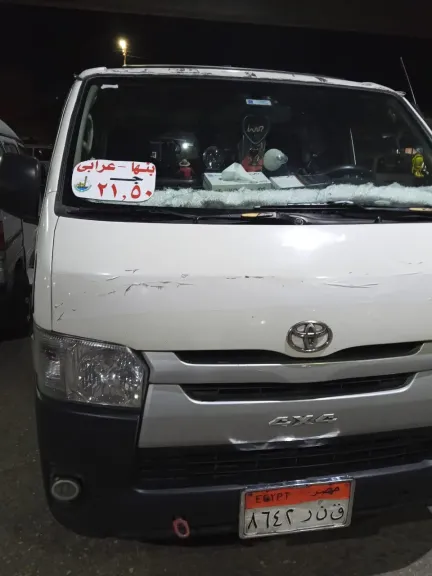 لحماية الركاب من التلاعب.. محافظ القليوبية يتابع إلزام السائقين بوضع ملصقات التعريفة