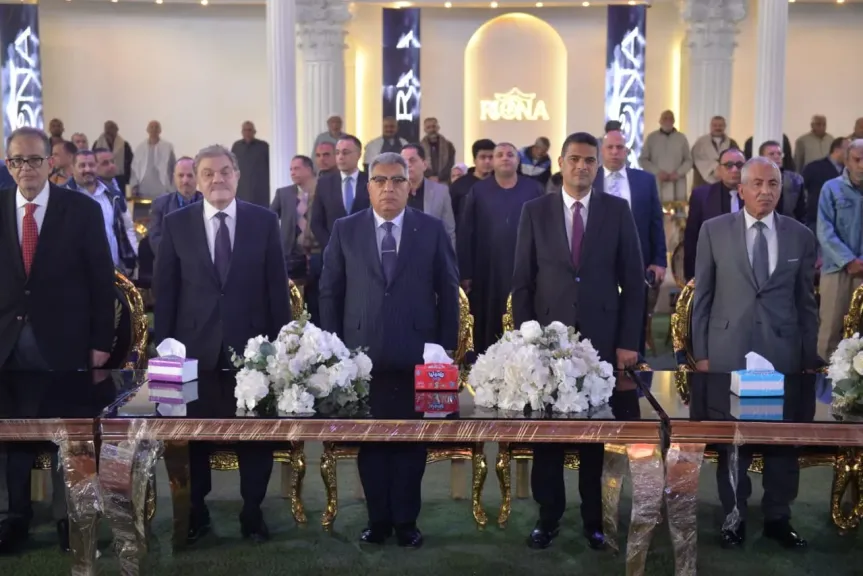 محافظ الدقهلية يشهد حفل ” حصاد التميز.. رواد العطاء” بحضور رئيس حزب الوفد لتكريم المتميزين من أبناء المحافظة.