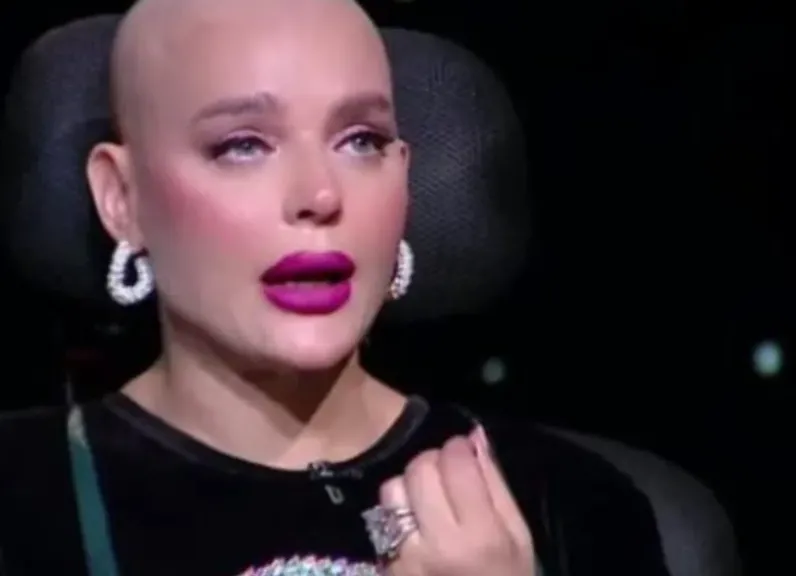 هبه السيسي: شعري وقع بعد أول جلسة كيماوي وانهرت عصبيًا