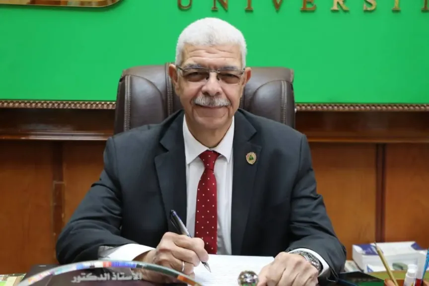 رئيس جامعة المنوفية يشارك في الاجتماع الطارئ للمجلس الأعلى للجامعات لمناقشة ربط البرامج الدراسية باحتياجات سوق العمل