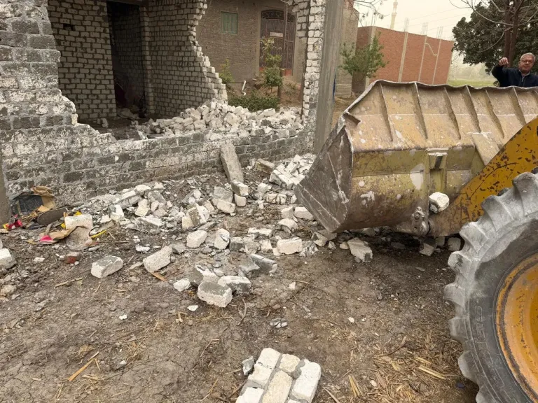 إزالة مبانٍ وتشوينات مخالفة بقرى قليوب في الموجة 28