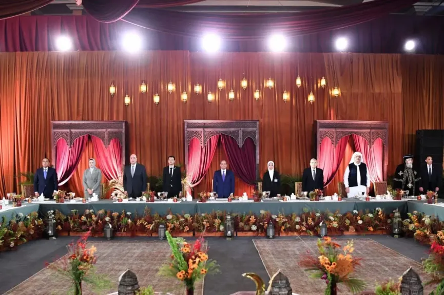 البابا تواضروس يشارك في ”إفطار الأسرة المصرية” تحت رعاية الرئيس السيسى