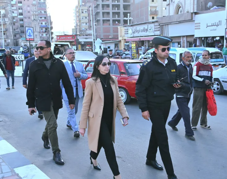 محافظ البحيرة تتابع اللمسات النهائية لأعمال تطوير ميدان المحطة بدمنهور