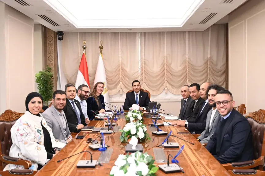 جانب من الاجتماع 