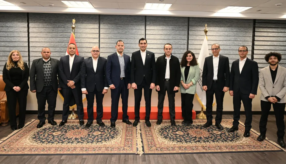 وزارة الشباب والرياضة واستادات تبحثان سبل تعزيز التعاون المشترك في عدد من المشروعات الشبابية والرياضية