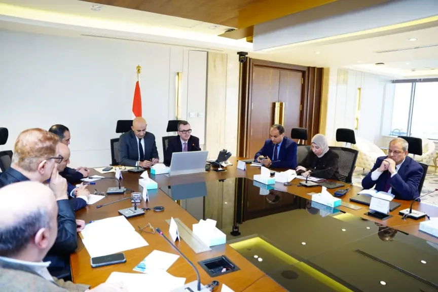 وزيرا التخطيط والتعليم يناقشان الخطة الاستثمارية لتعزيز جهود الدولة في تطوير منظومة التعليم