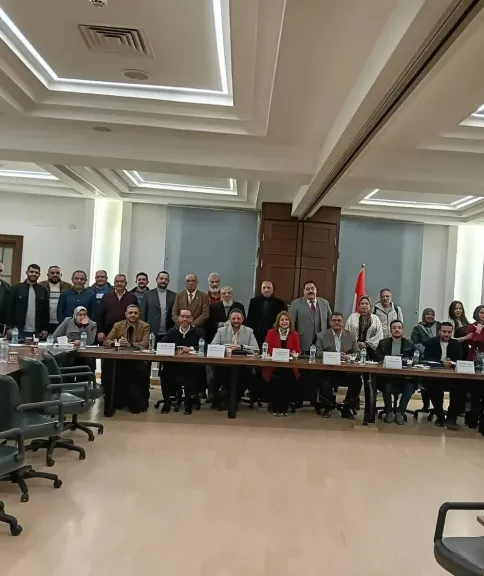 لجنة المقاولات بغرفة الإسكندرية  برعاية أحمد الوكيل.. تناقش اثر البصمة الكربونية وطرق تيسير تراخيص البناء