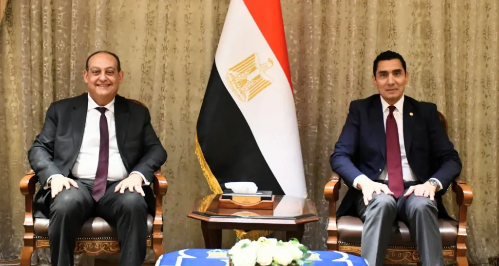 جانب من الاجتماع 