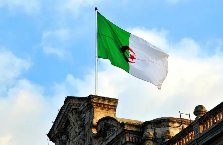 الجزائر تدين العدوان الإسرائيلي على الأراضي اللبنانية وتؤكد تمسكها بسيادة لبنان ووحدته