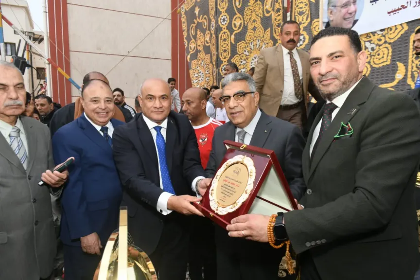 محافظ الدقهلية يشارك الحفل الختامي للدورة الرمضانية بمركز شباب بساط