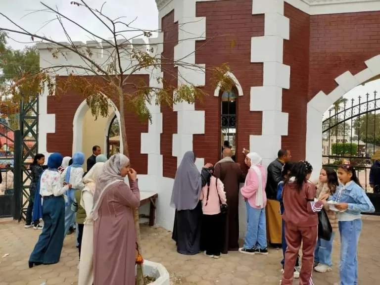 إقبال كثيف علي حدائق القناطر الخيرية في ثان أيام عيد الفطر