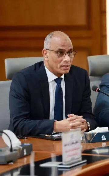 محافظ كفرالشيخ: يعلن استمرار توقف حركة الملاحة والصيد  لسوء الأحوال الجوية