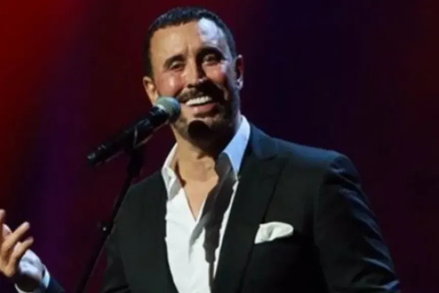 برسائل حب مؤثرة ”كاظم الساهر” يحتفل بعيد الأم