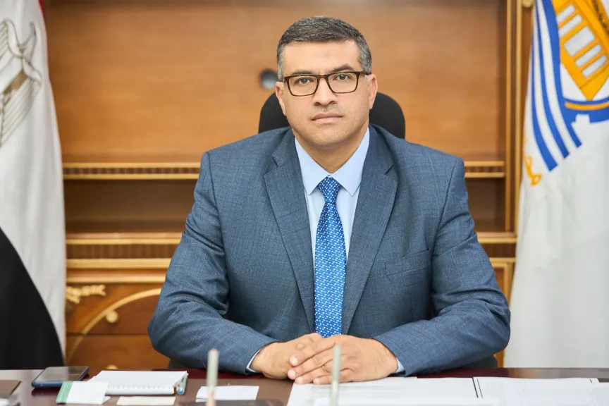 محافظ قنا يناشد المزارعين بعدم ”حرق مخلفات القصب” تزامنًا مع نشاط الرياح