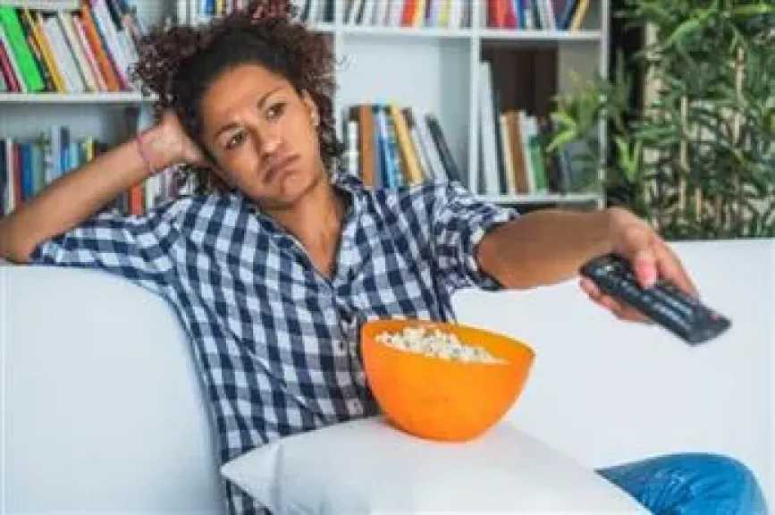 «اكتئاب العيد».. استشاري نفسي يوضح أسبابه وطرق التغلب عليه