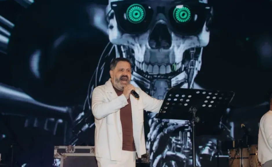 إدوارد يضيء مسرح نويبع بأقوى فقرة غنائية في عيد الفطر