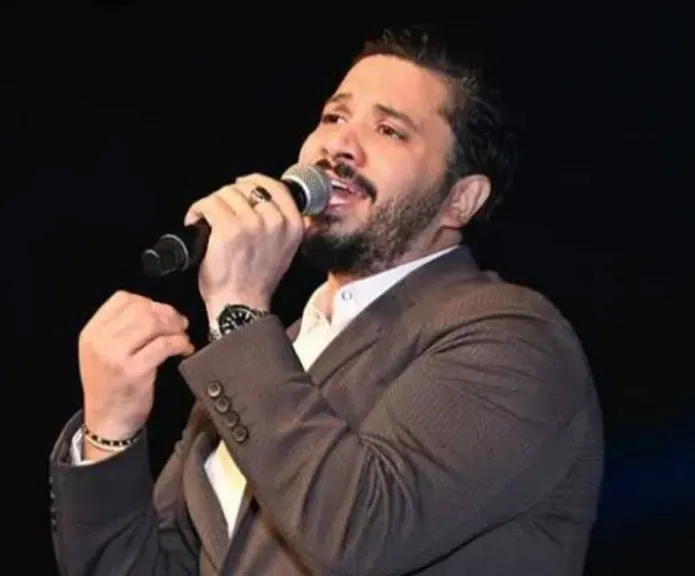 مصطفى حجاج يضيء مسرح البالون في احتفالية عيد الفطر