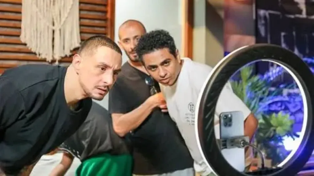 مؤلف ومخرج فيلم ”سفاح التجمع”  يوجه رسالة لوسائل الإعلام ..  فما هي؟