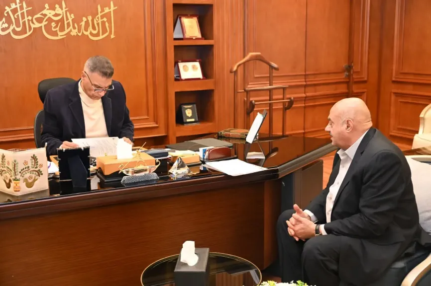 نقيب الأطباء بجنوب سيناء فى أول لقاء له مع المحافظ