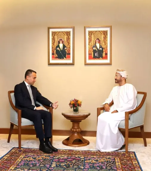 سلطنة عُمان والاتحاد الأوروبي يؤكدان ضرورة خفض التصعيد العسكري في المنطقة