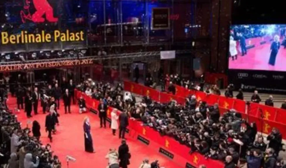 برلين السينمائي يحدد موعد دورته الـ77 بعد نجاح استثنائي في الحضور والمشاركة