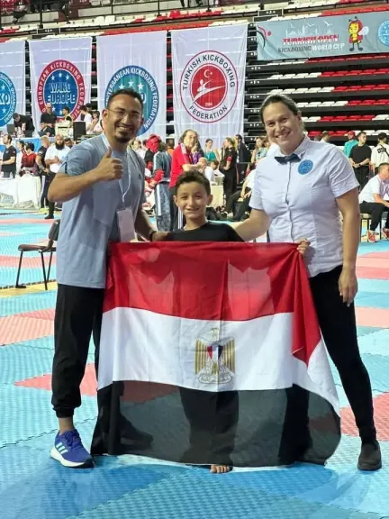 محافظ أسيوط: بطل ناشئ من درنكة يحجز مكانه بين كبار العالم في الكيك بوكسينج