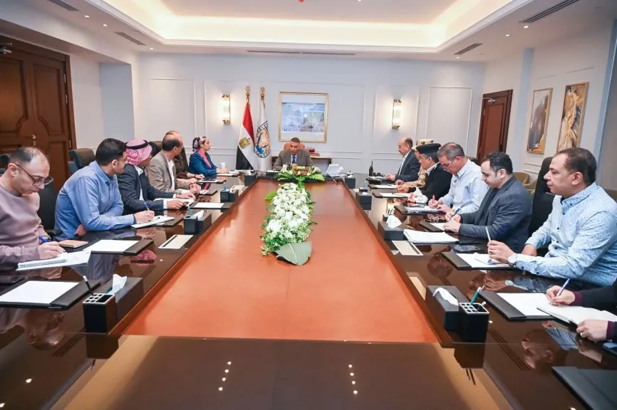 محافظ جنوب سيناء يعقد اجتماعا تنسيقيا للإعداد لاحتفال المحافظة بعيدها القومى ال37