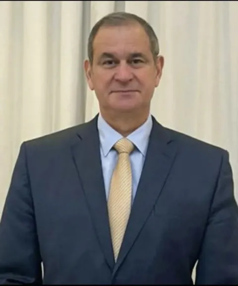 د. مدحت الشريف يحلل للنهار: اشتعال حرب التصريحات بين أمريكا وإيران تنعكس سلباً على الأسعار عالميًا