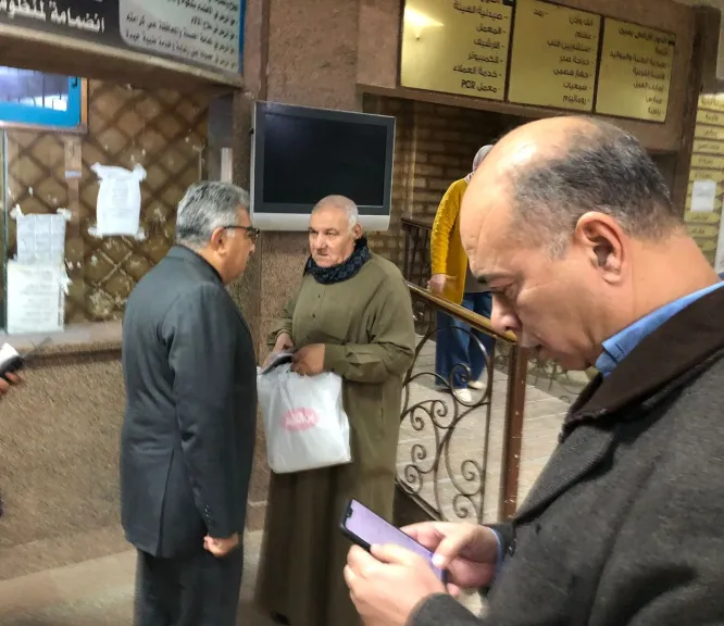 محافظ الدقهلية في عيادة الفردوس للتأمين الصحي بالمنصورة:- التوجيه بتوفير كافة أنواع العلاج واستكمال أي نواقص من الأدوية