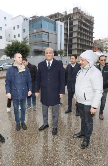 محافظ كفرالشيخ يتابع جهود كسح مياه الأمطار بدسوق