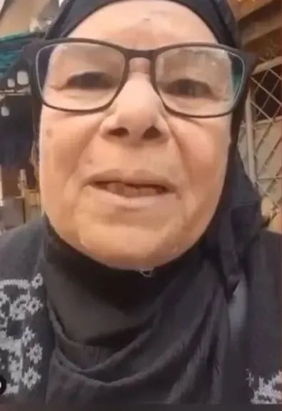 صرخة تحت الأمطار.. أم تثير الجدل بدعاء صادم على بناتها