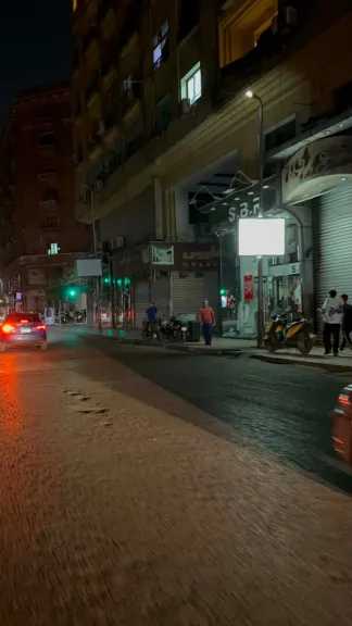 هدوء غير معتاد في قلب العاصمة.. “وسط البلد” يخفت مع بدء تطبيق قرار غلق المحال