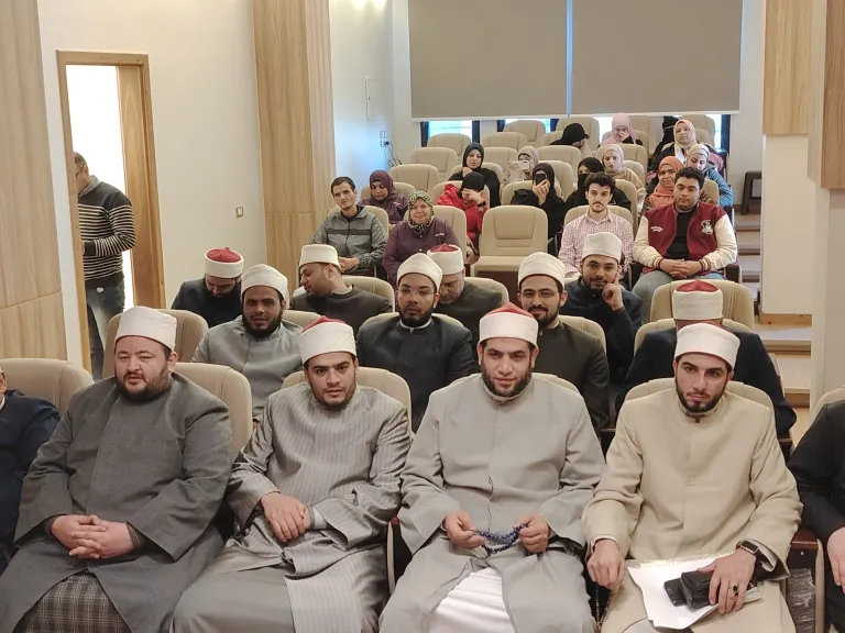 مكتبة مصر العامة تُكرم نخبة من علماء الأزهر والأوقاف تقديرًا لجهودهم