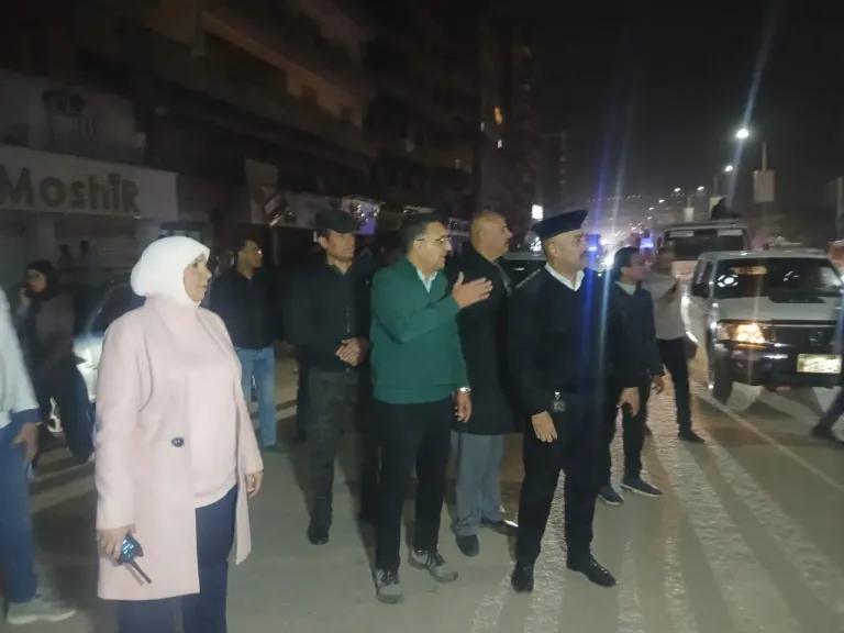 لا تهاون بعد دقات التاسعة.. محافظ القليوبية يقود حملات ميدانية لإغلاق المحال المخالفة