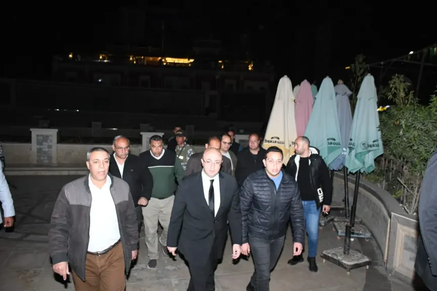 محافظ الفيوم يتابع التزام المحال التجارية والمطاعم بمواعيد الغلق الجديدة