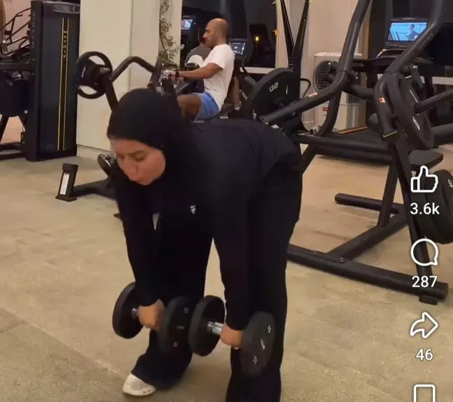 حامل وتمارس الرياضة.. دينا هشام ابنة هبة قطب تشعل تفاعل مواقع التواصل